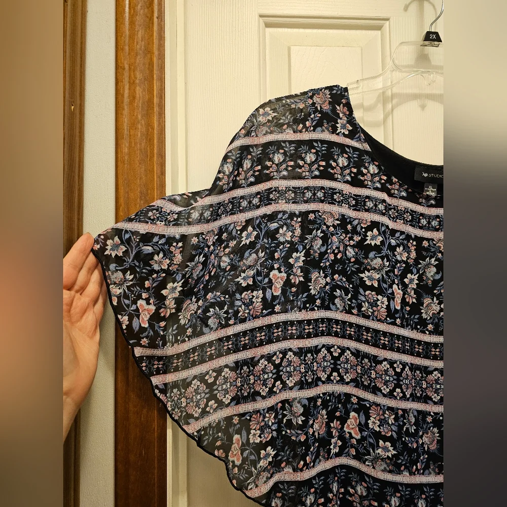 AB Studio Poncho Top - XL - Picture 2 of 5